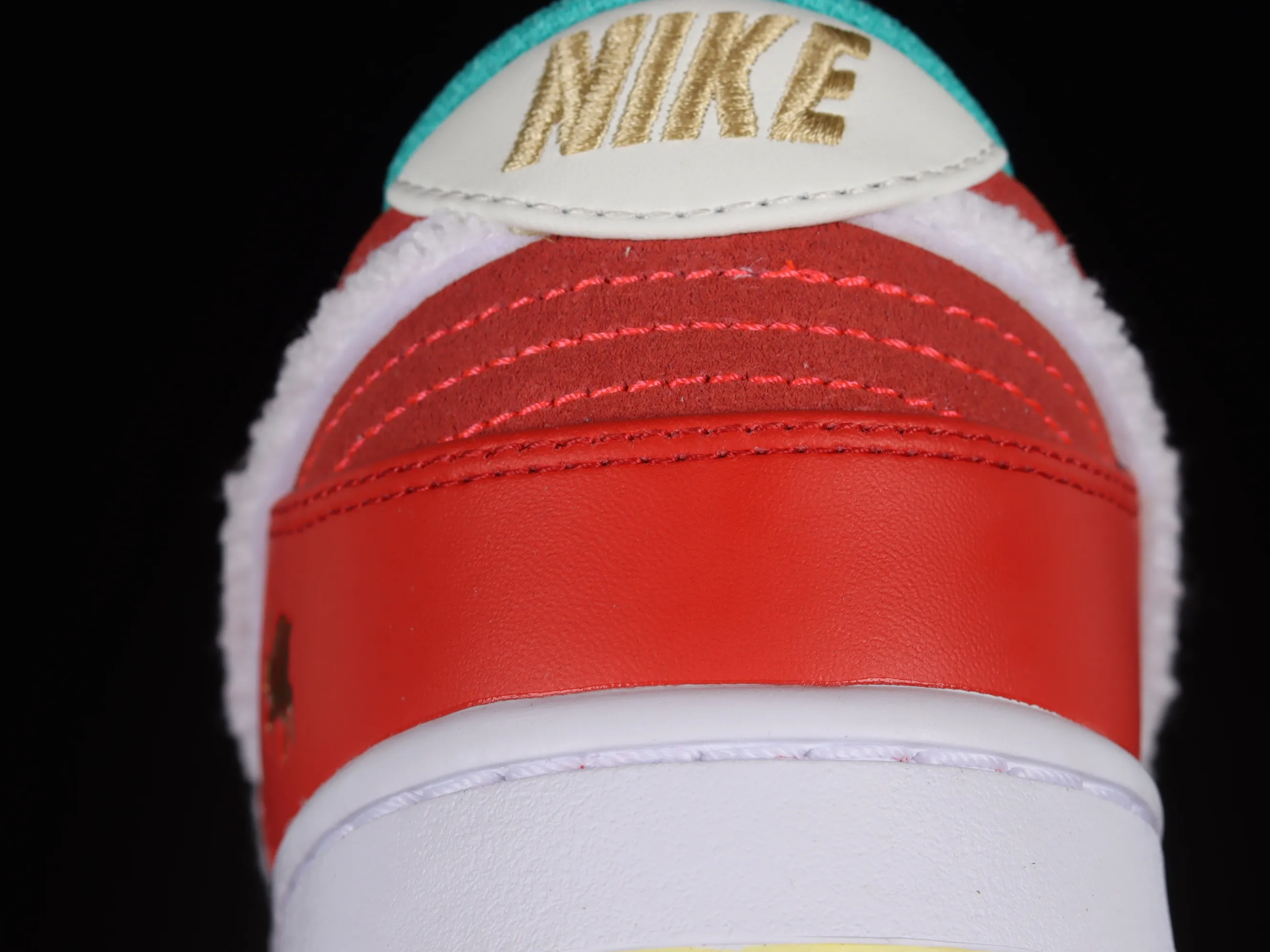 All categories Nk SB Dunk series Nk SB Dunk Low low-top sneakers Nk Dunk Low "Year of the Rabbit" Jingtu Year of the Rabbit limited edition SB low-top sports and leisure sneakers FD4203-111